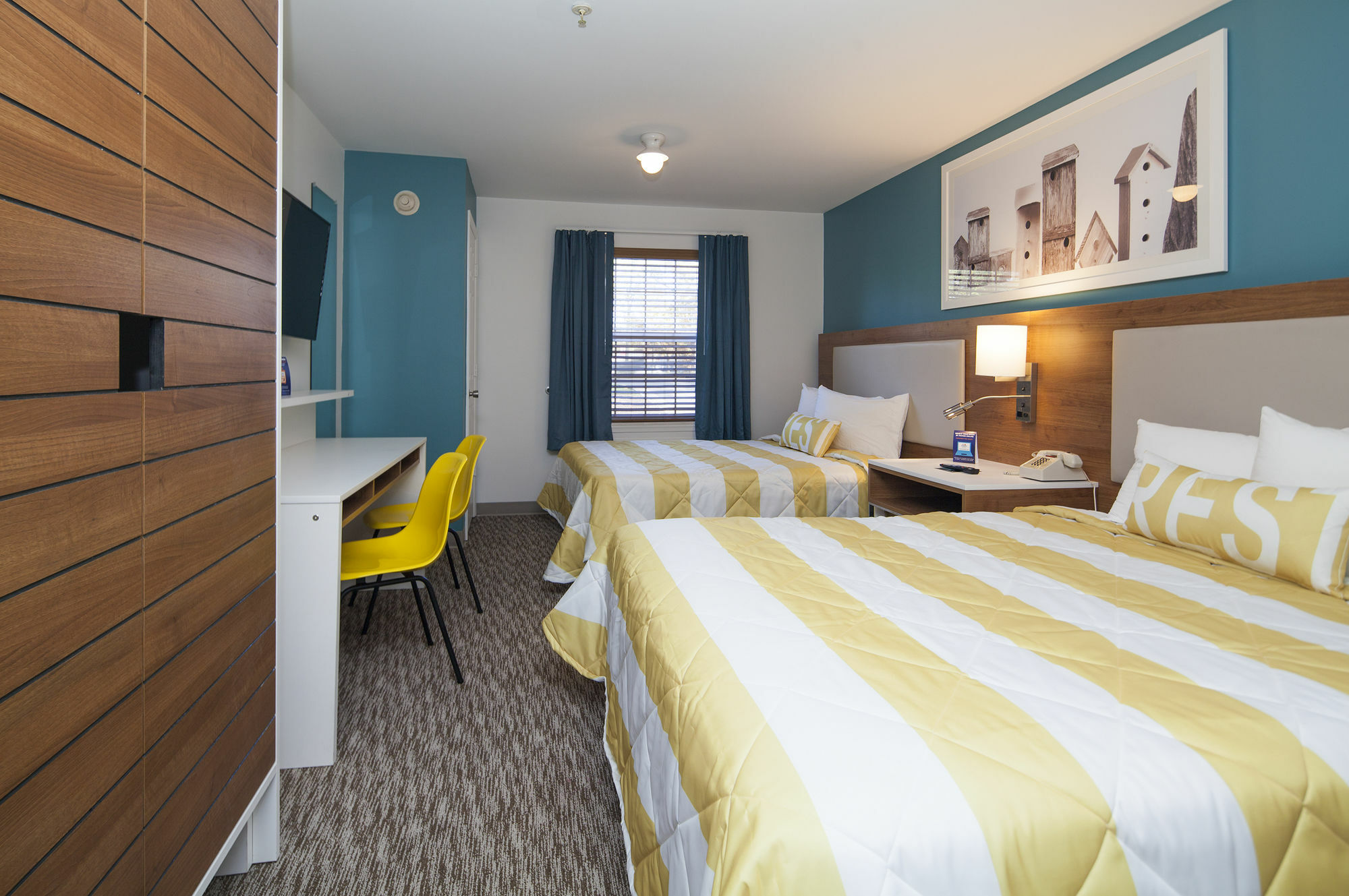 Intown Suites Extended Stay Newport News Va - City Center Exterior photo